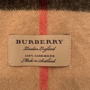 Burberry Authentic Scarf